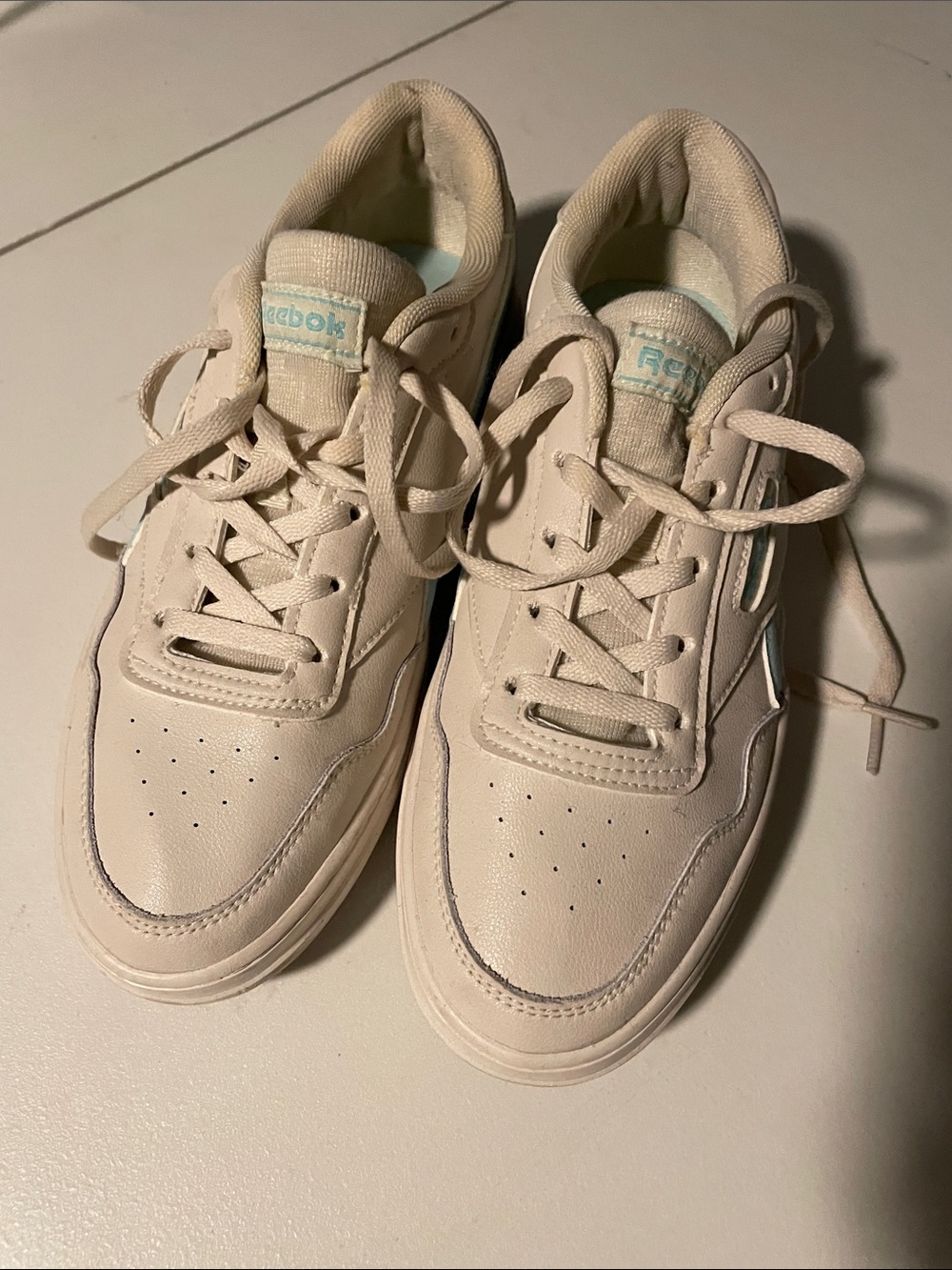 Reebok Womens Off-White Leather Sneakers with soft teal Accents